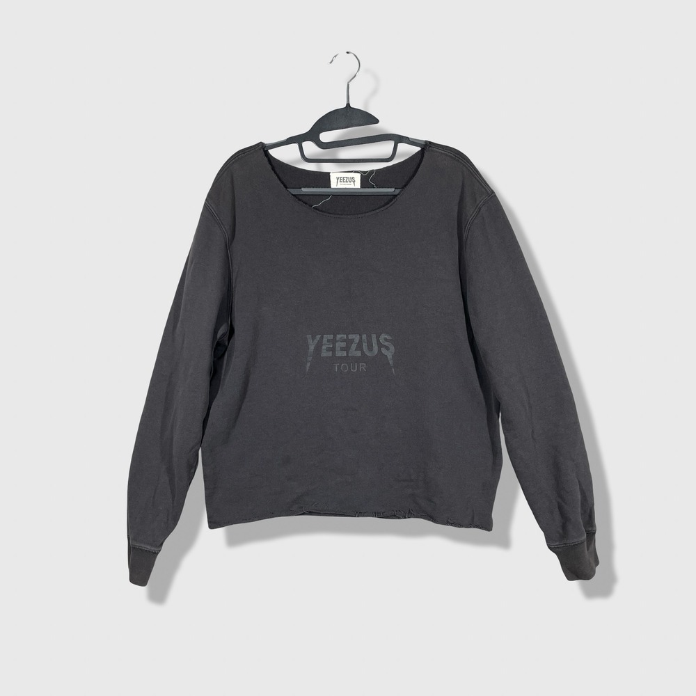 Yeezus Tour Sweatshirt Women Small Black Streetwear Goth Grunge Distressed‎